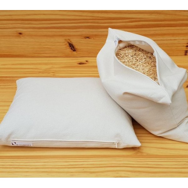 Mini coussin v&eacute;g&eacute;tal : cale reins ou cale nuque, pour la voiture, en petit &eacute;peautre et lavande bio